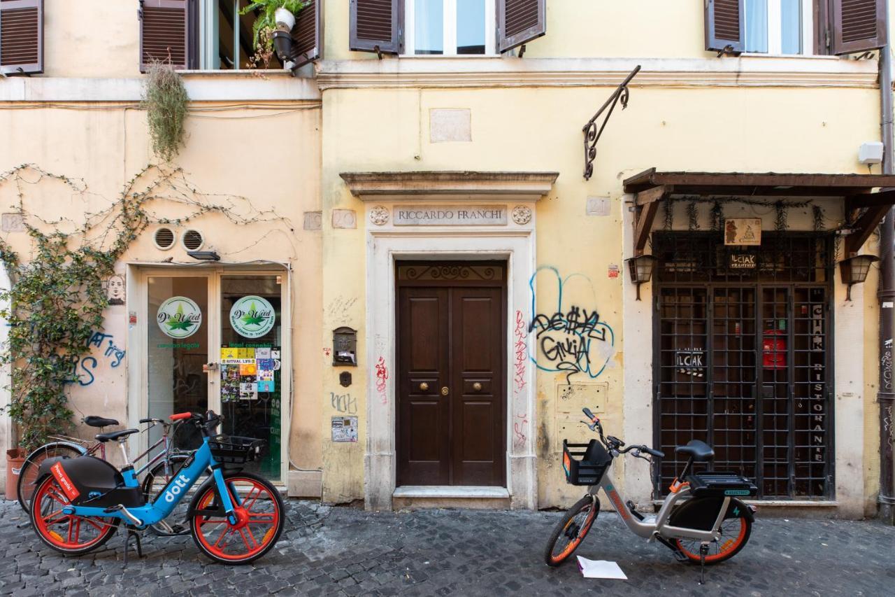 Iflat Magic Apartment In The Heart Of Trastevere Rome Exterior photo